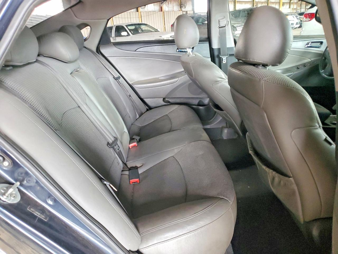 2011 HYUNDAI SONATA
