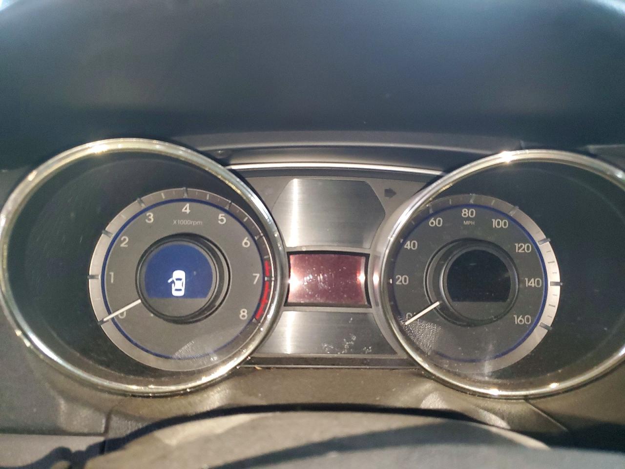 2011 HYUNDAI SONATA
