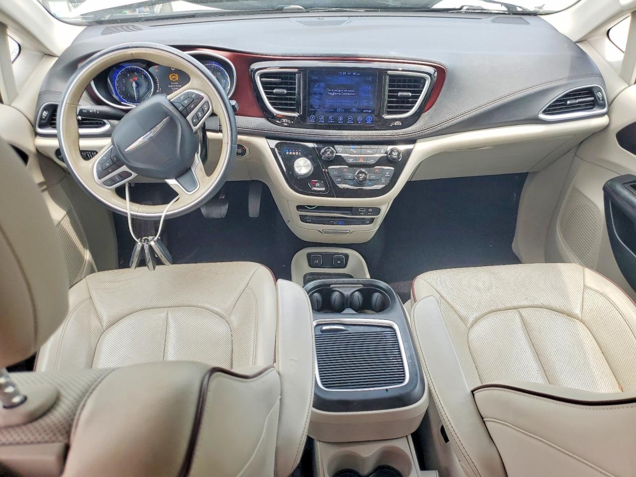 2017 CHRYSLER PACIFICA