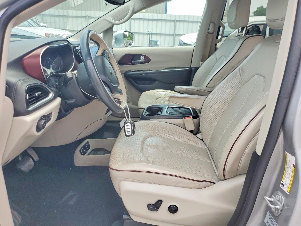 2017 CHRYSLER PACIFICA