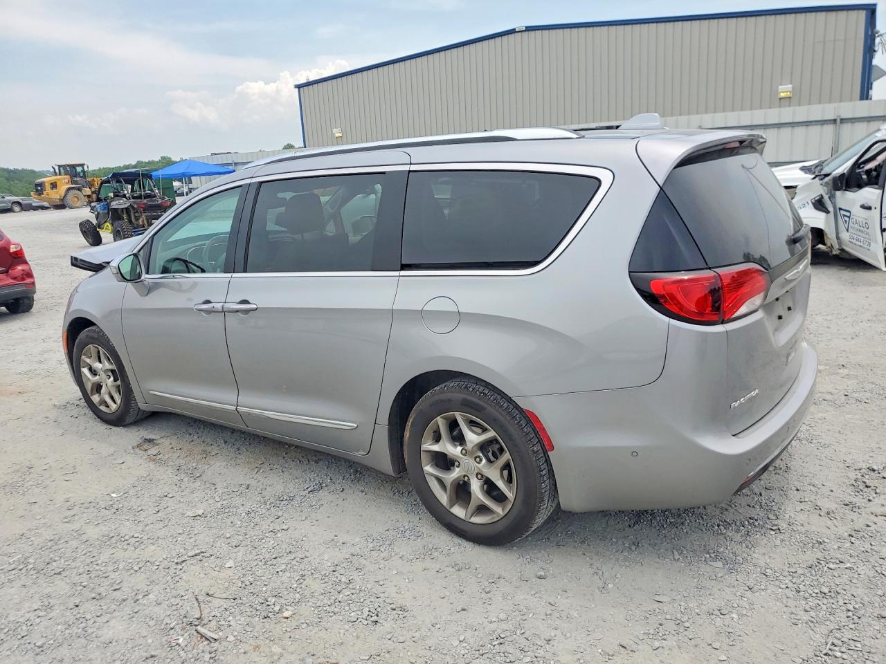2017 CHRYSLER PACIFICA