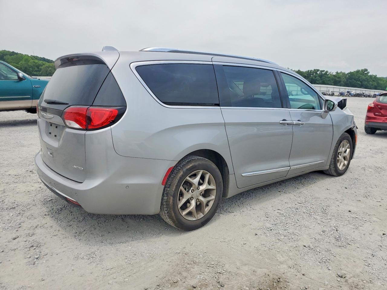 2017 CHRYSLER PACIFICA
