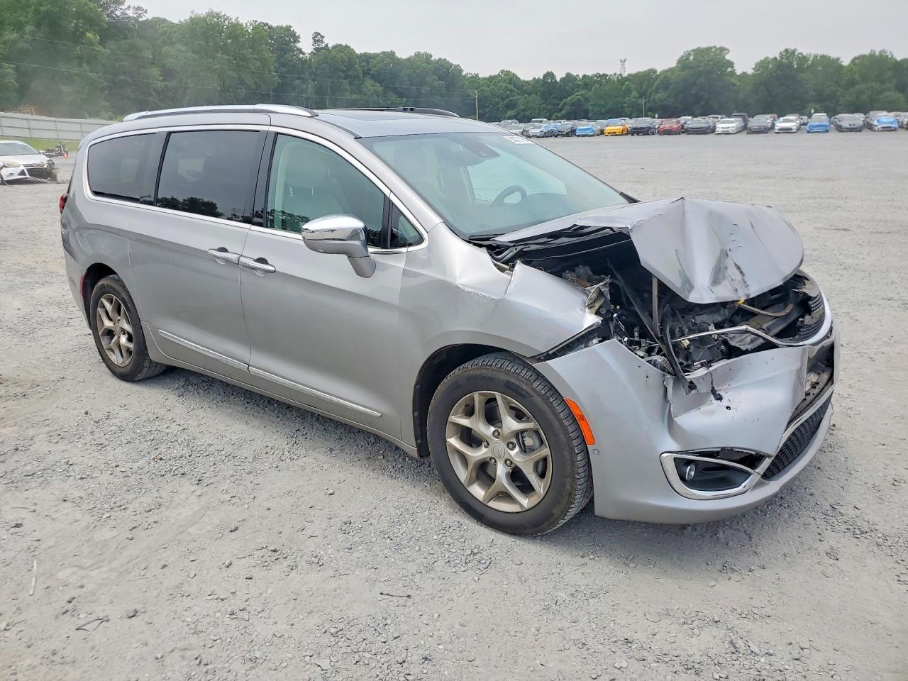 2017 CHRYSLER PACIFICA