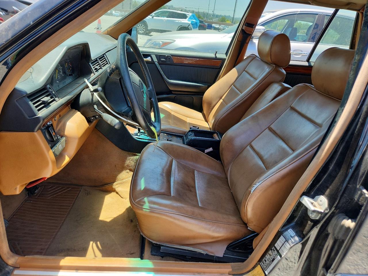 1995 MERCEDES-BENZ E-CLASS