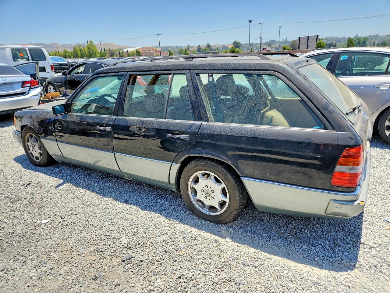 1995 MERCEDES-BENZ E-CLASS