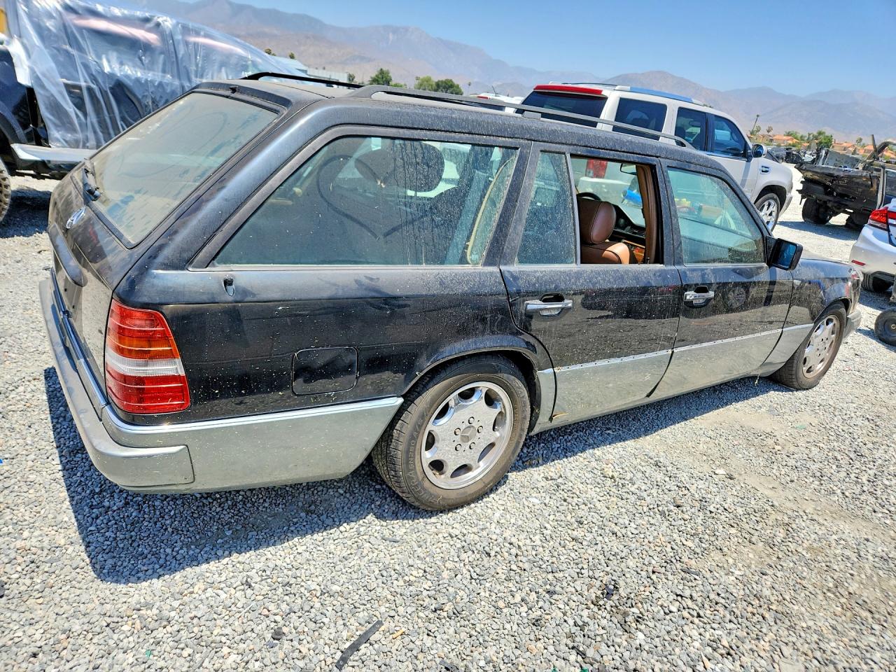 1995 MERCEDES-BENZ E-CLASS