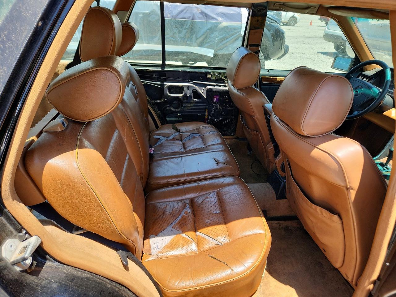 1995 MERCEDES-BENZ E-CLASS