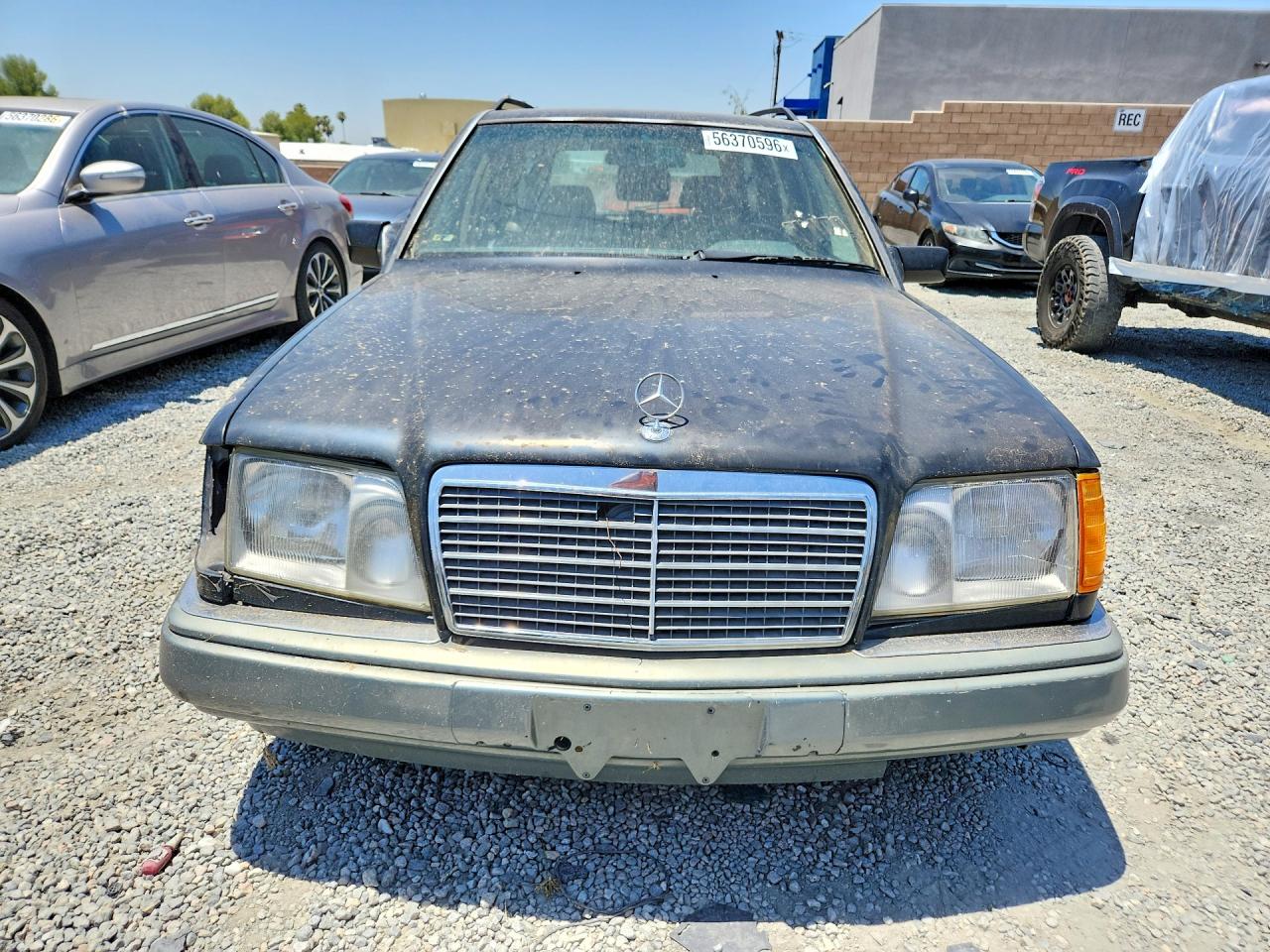 1995 MERCEDES-BENZ E-CLASS