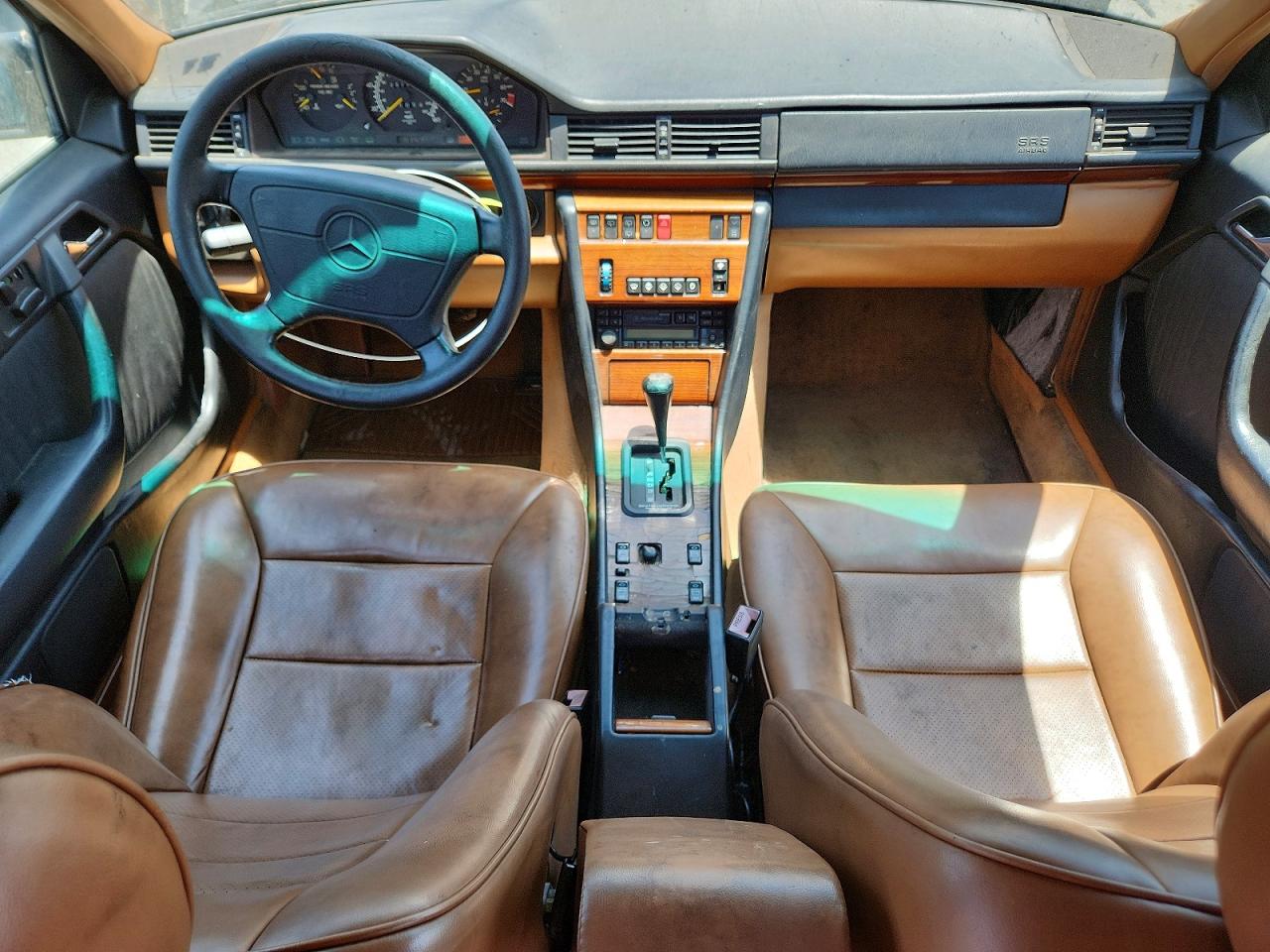 1995 MERCEDES-BENZ E-CLASS