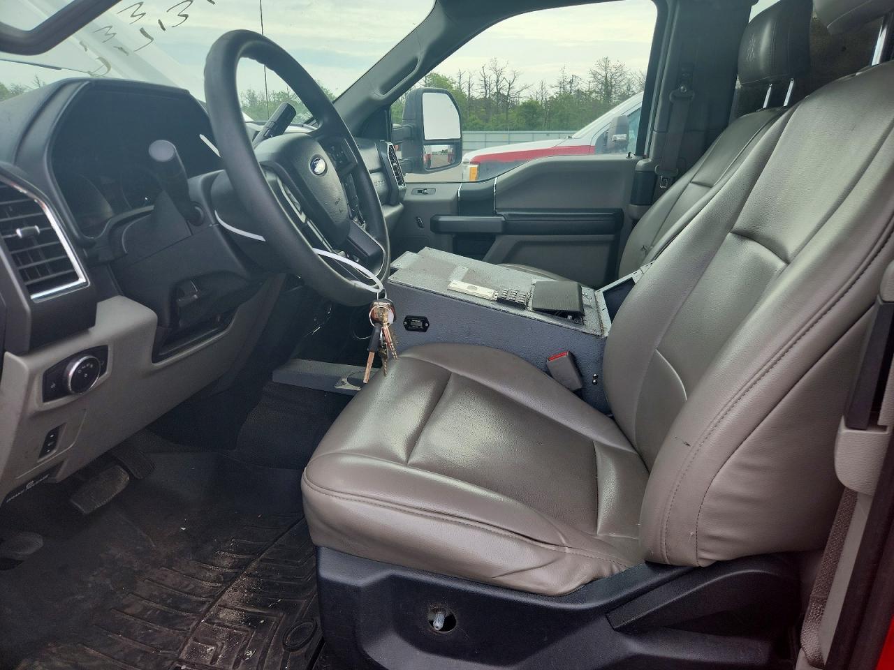 2017 FORD F550