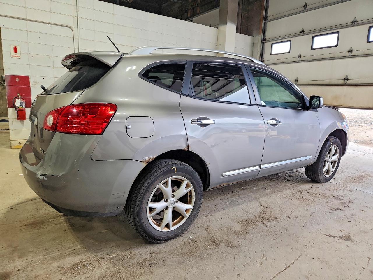 2011 NISSAN ROGUE