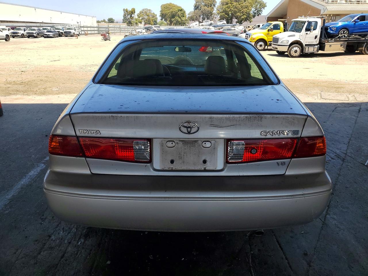 2001 TOYOTA CAMRY