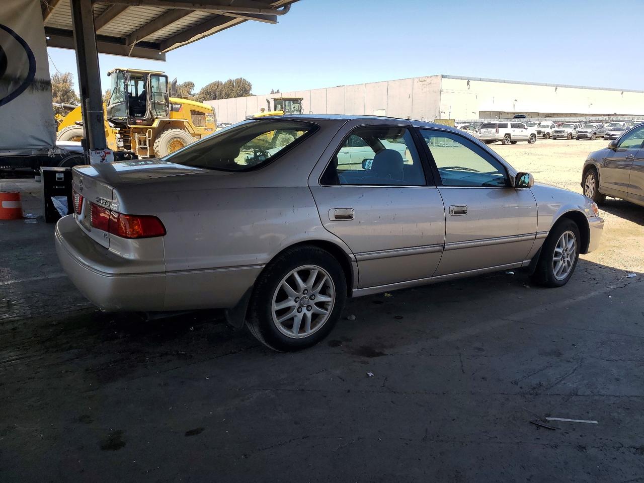 2001 TOYOTA CAMRY