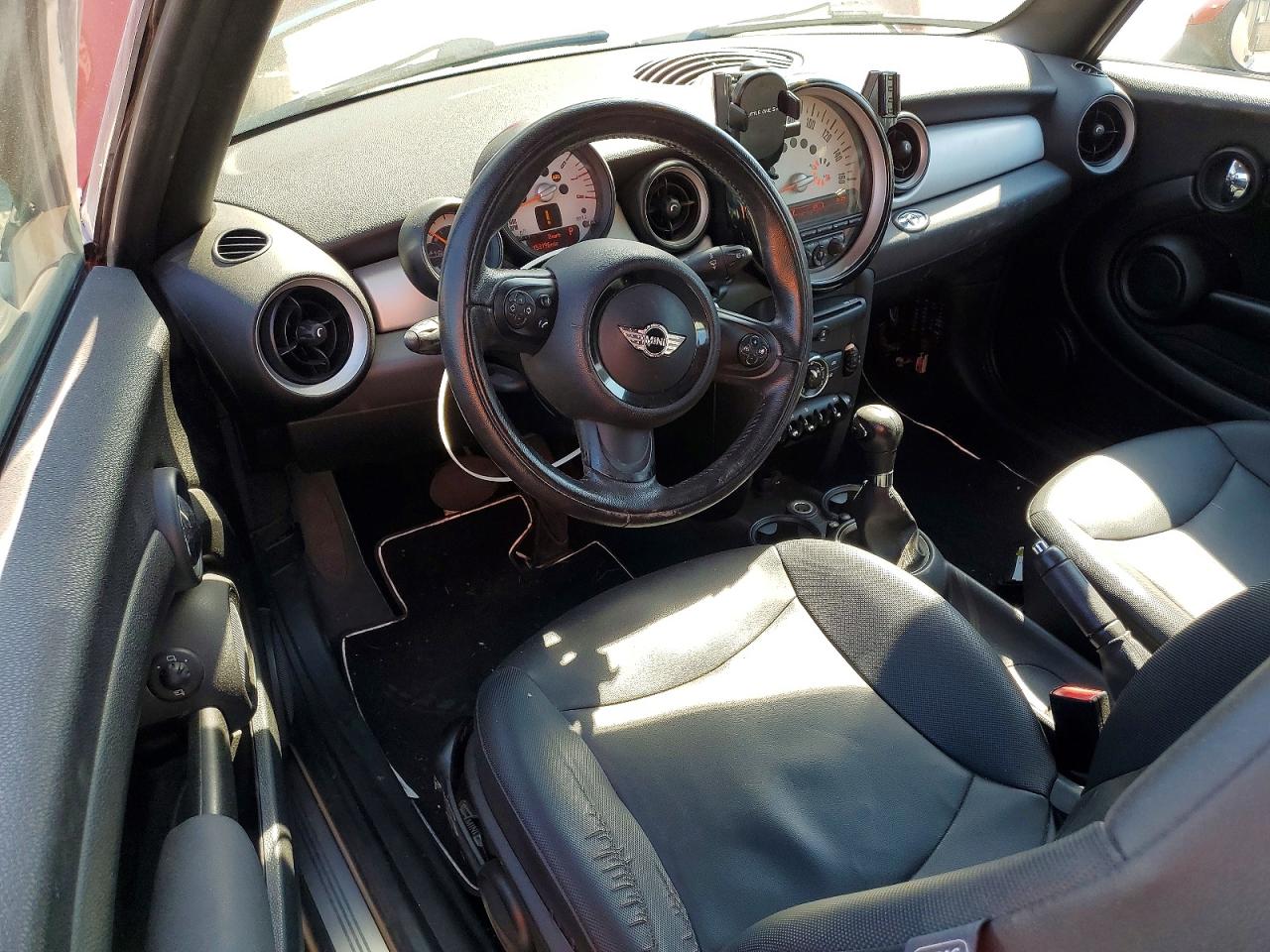 2011 MINI COOPER