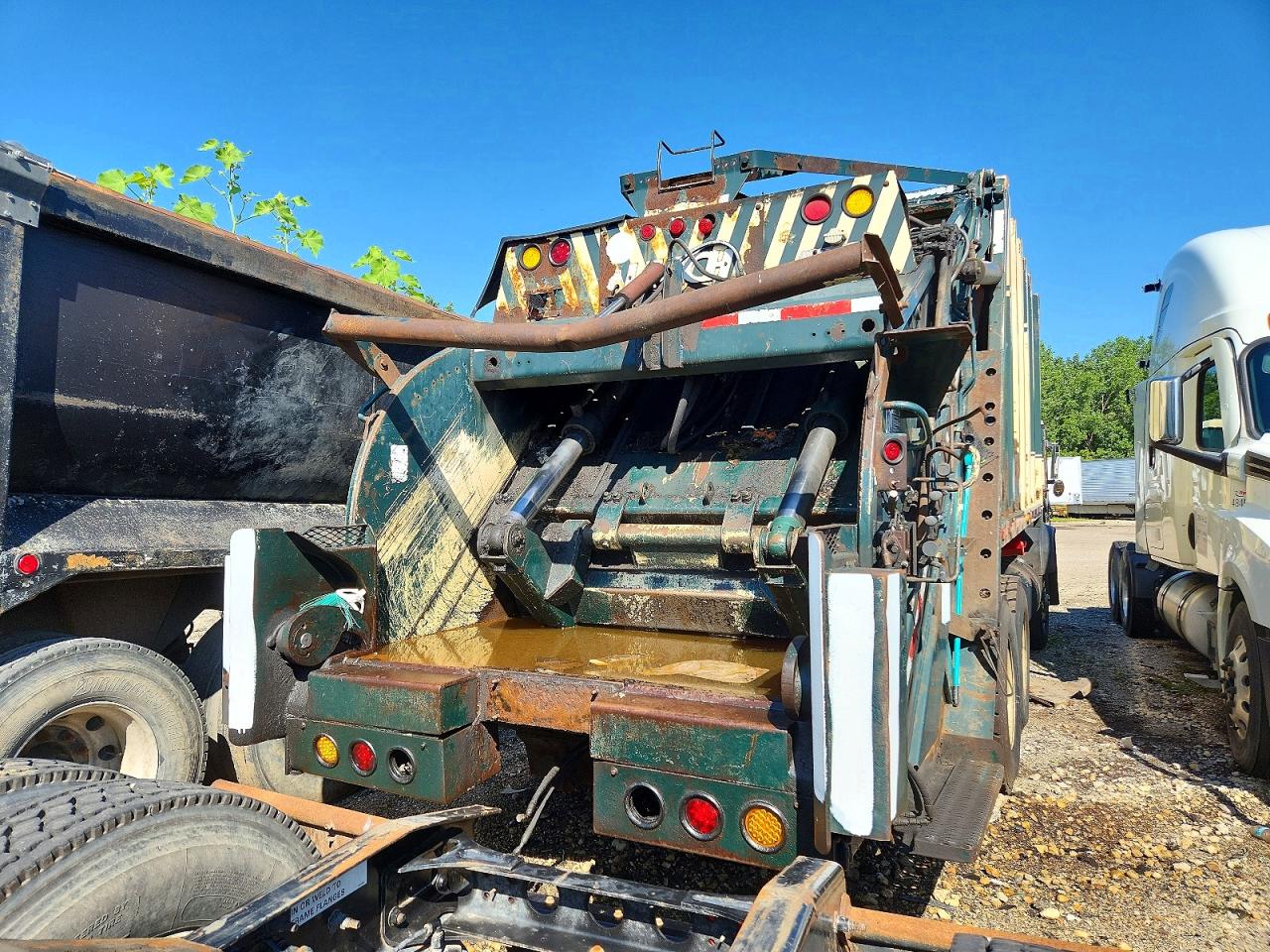 2004 MACK ALL OTHER