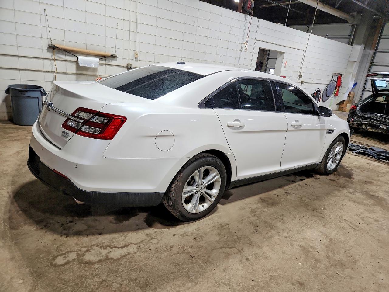 2014 FORD TAURUS