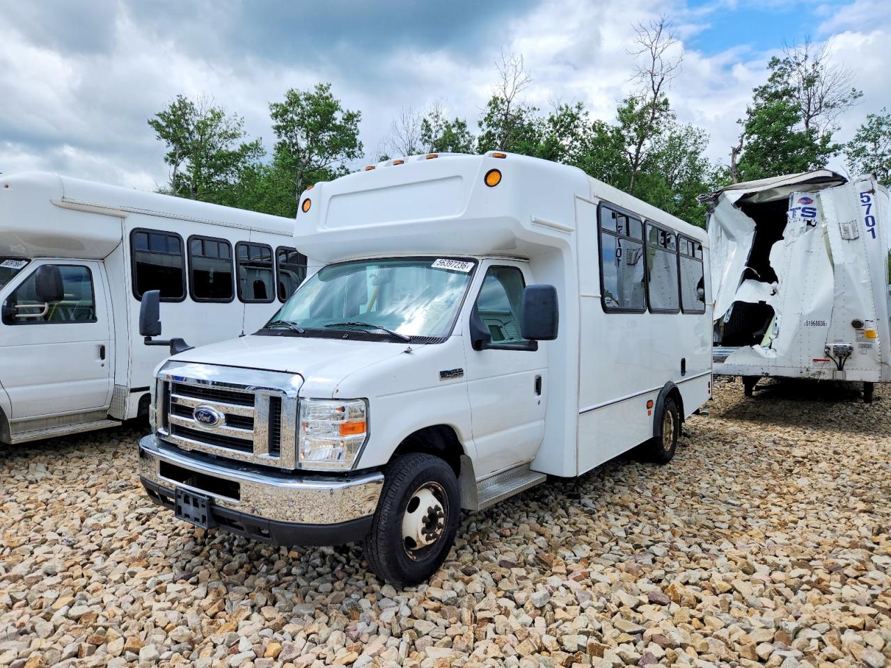 2017 FORD ECONOLINE