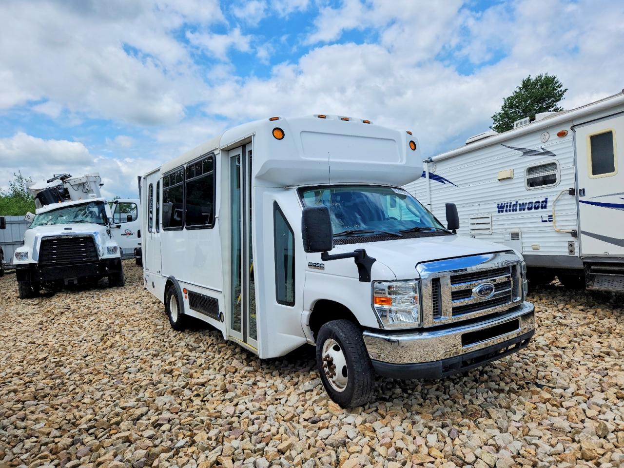 2017 FORD ECONOLINE