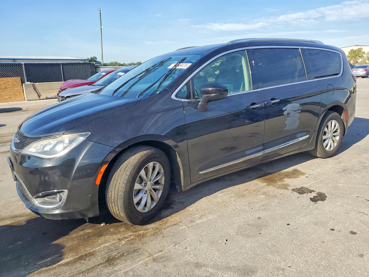 2019 CHRYSLER PACIFICA