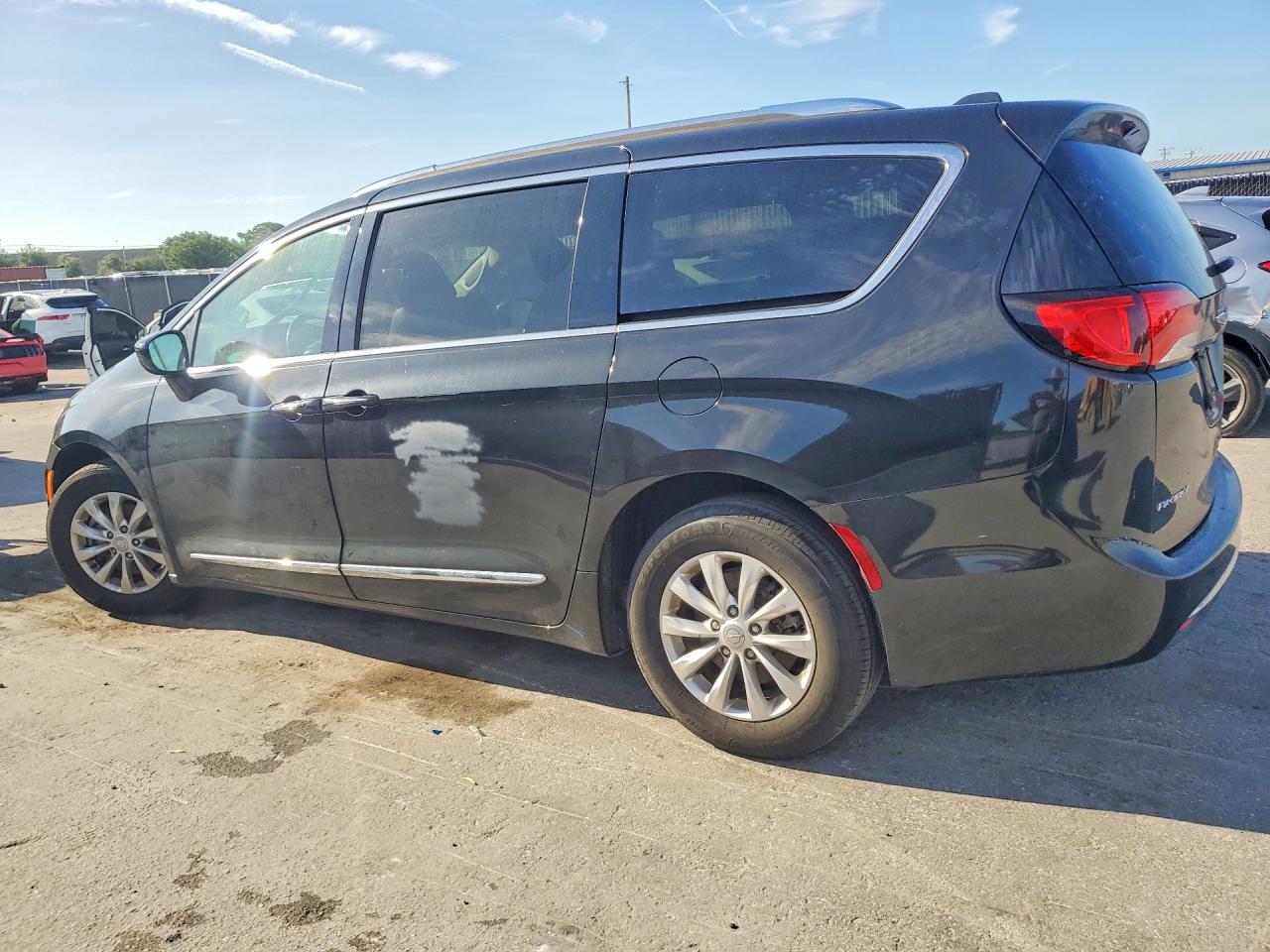 2019 CHRYSLER PACIFICA