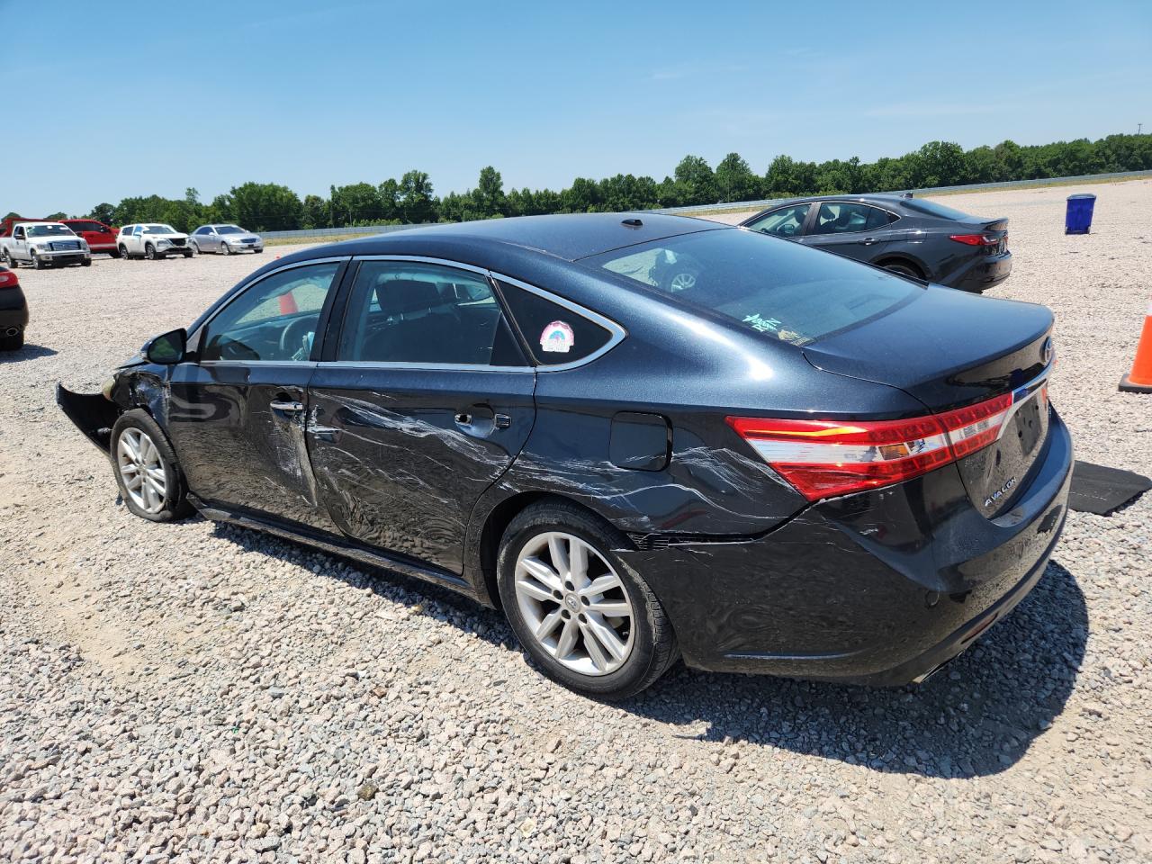2015 TOYOTA AVALON