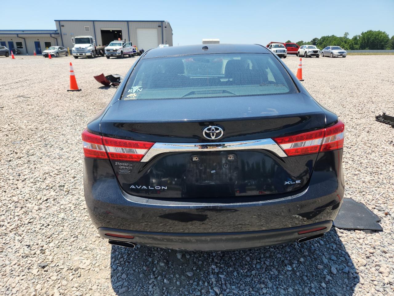 2015 TOYOTA AVALON