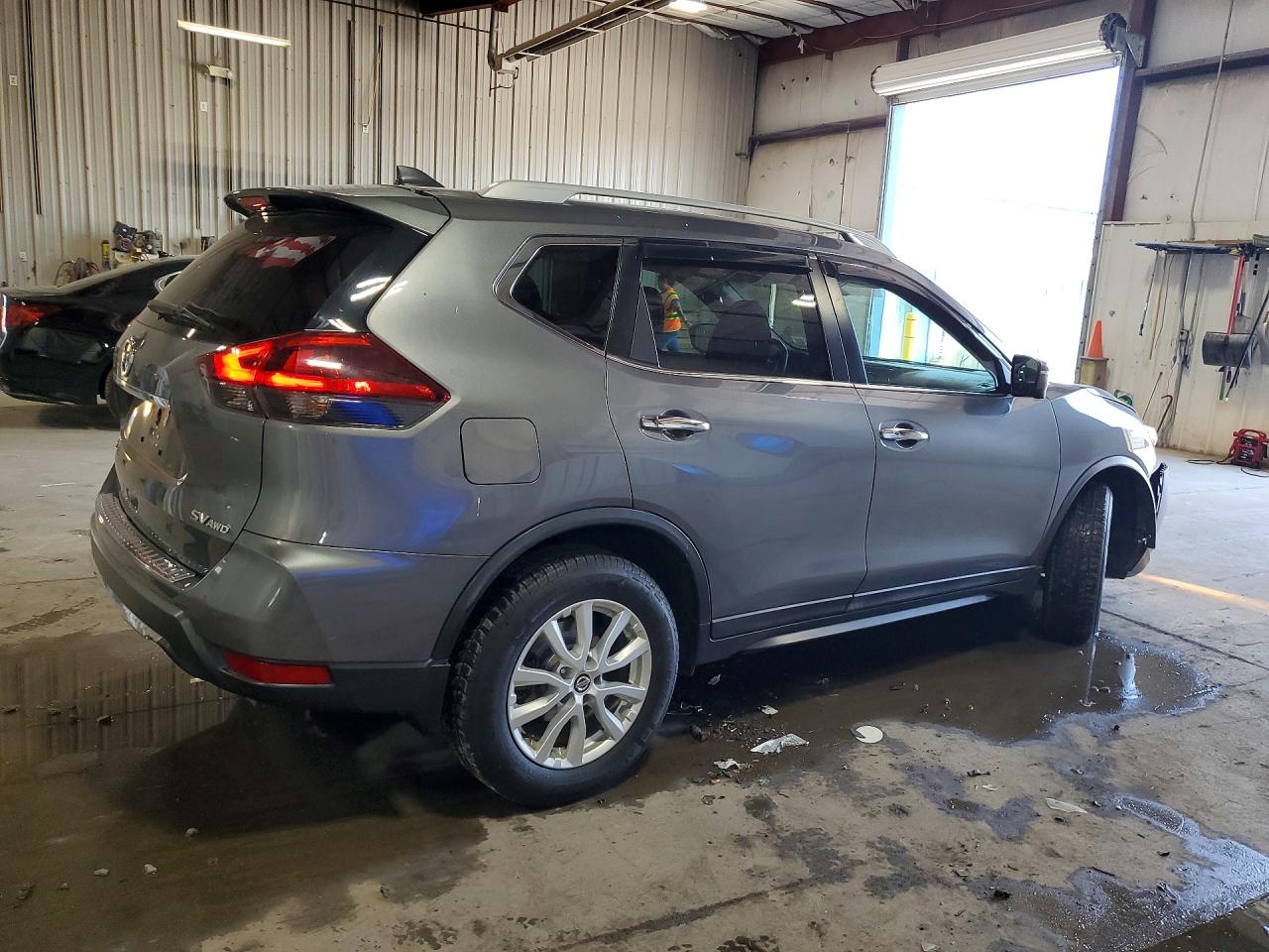 2018 NISSAN ROGUE