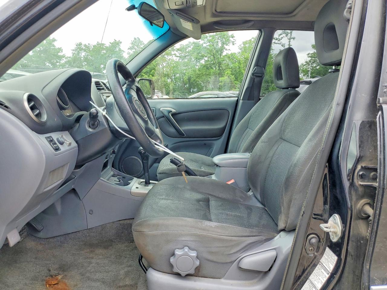 2003 TOYOTA RAV4 BASE