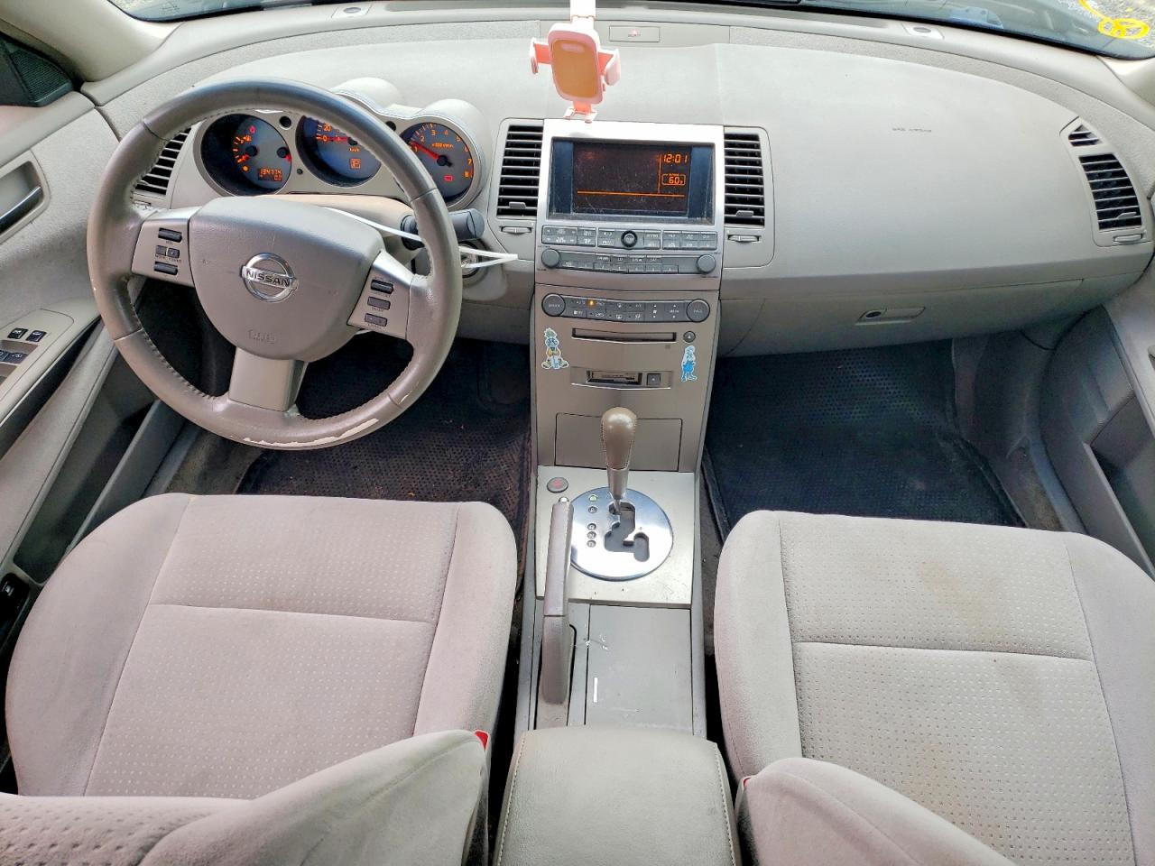 2004 NISSAN MAXIMA