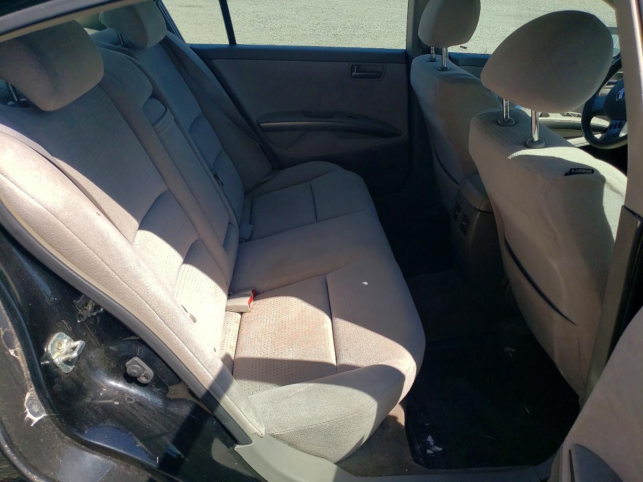 2004 NISSAN MAXIMA