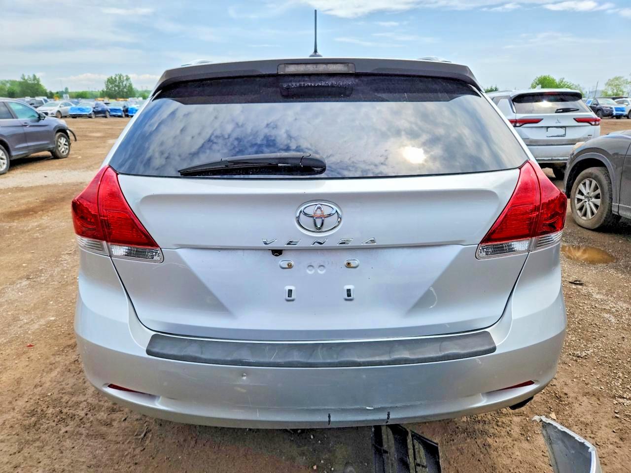 2013 TOYOTA VENZA