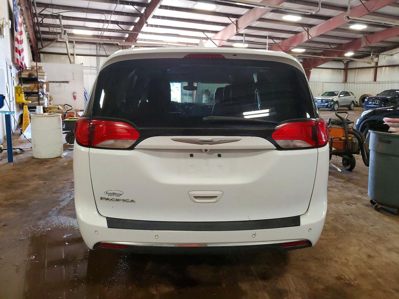2017 CHRYSLER PACIFICA