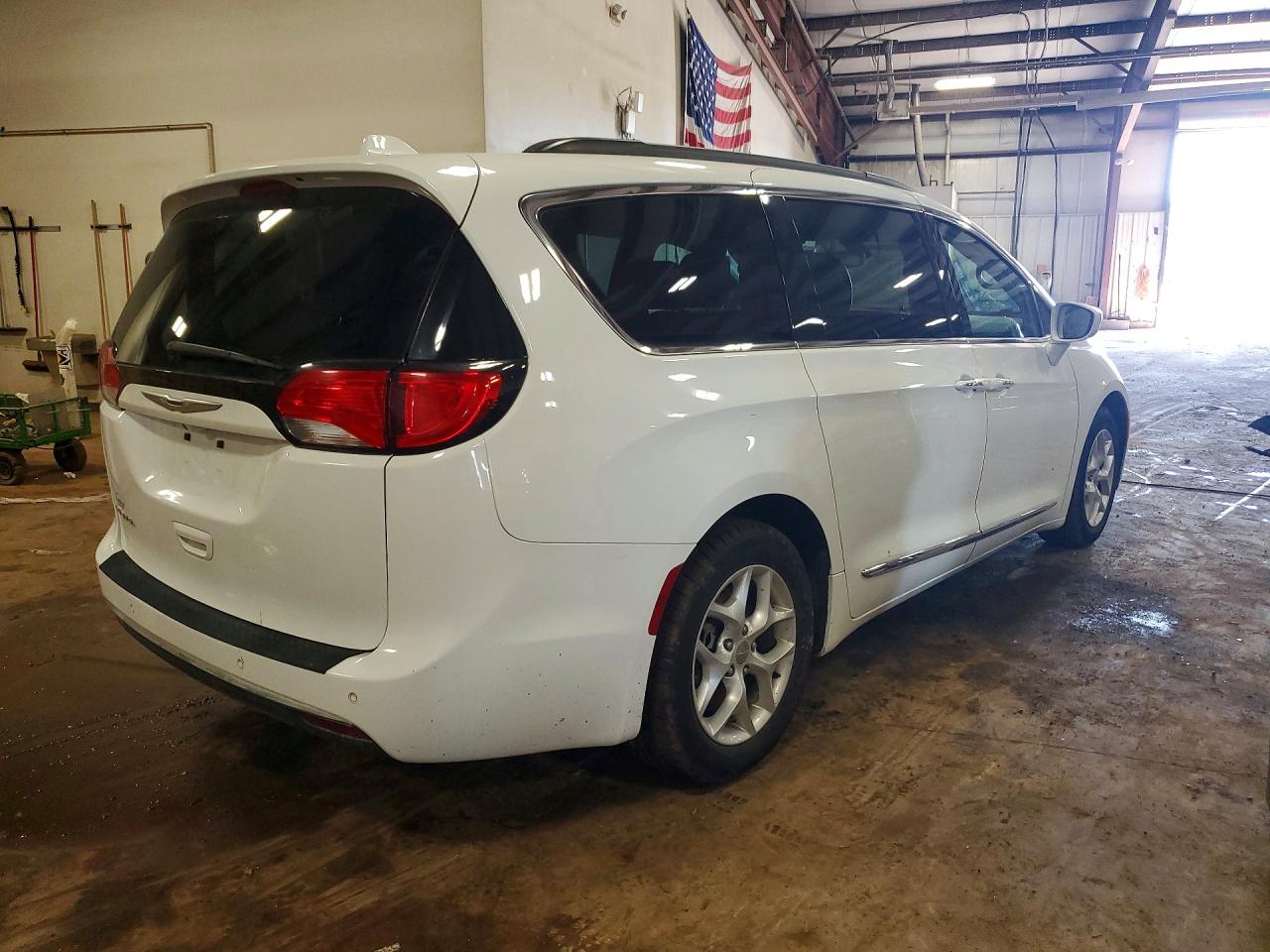 2017 CHRYSLER PACIFICA