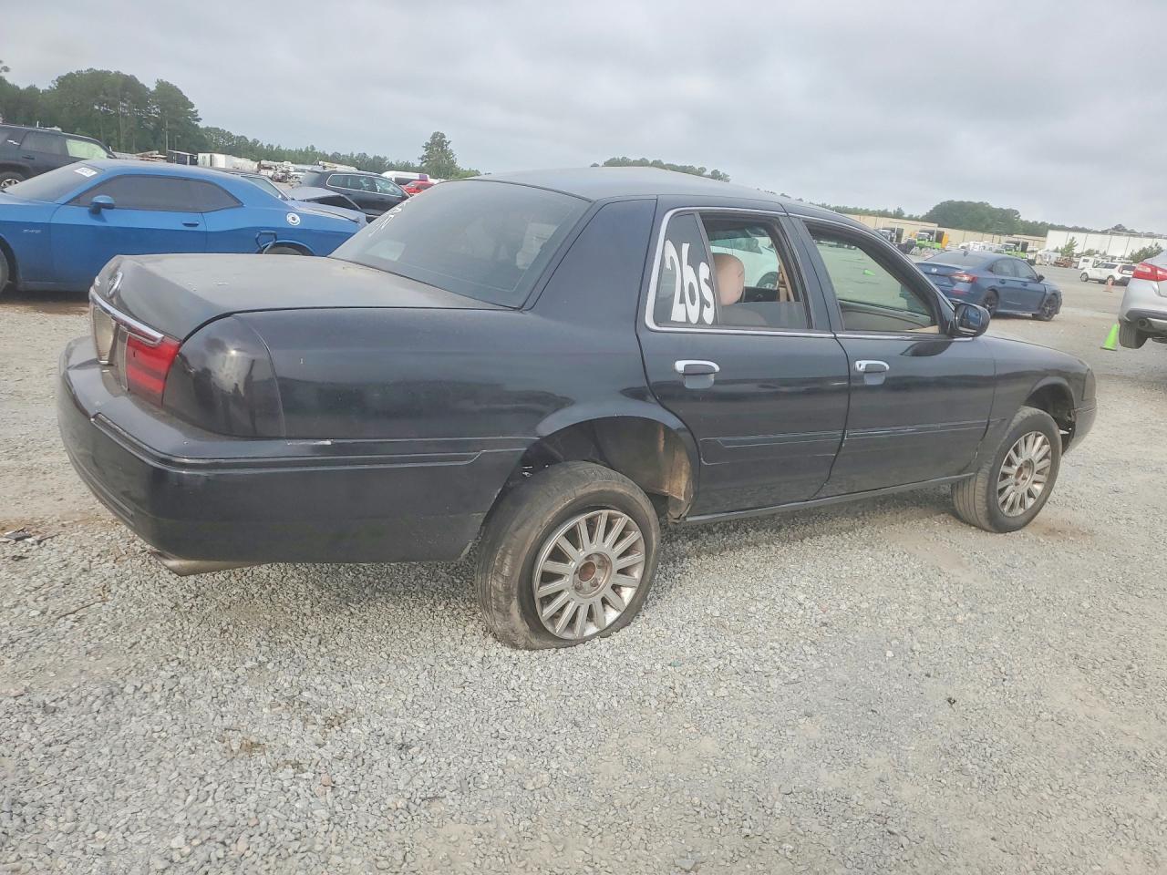 2003 MERCURY GRMARQUIS