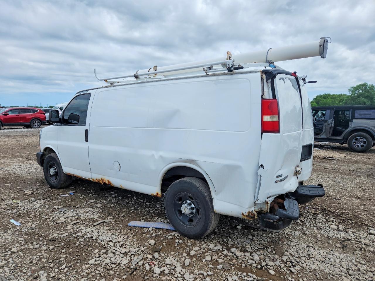 2010 CHEVROLET EXPRESS