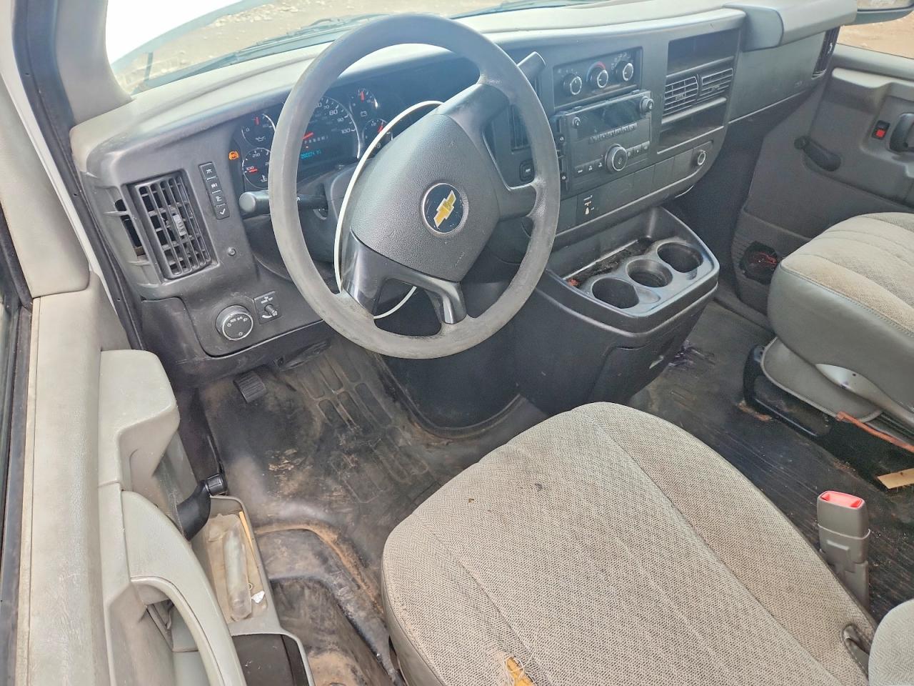 2010 CHEVROLET EXPRESS