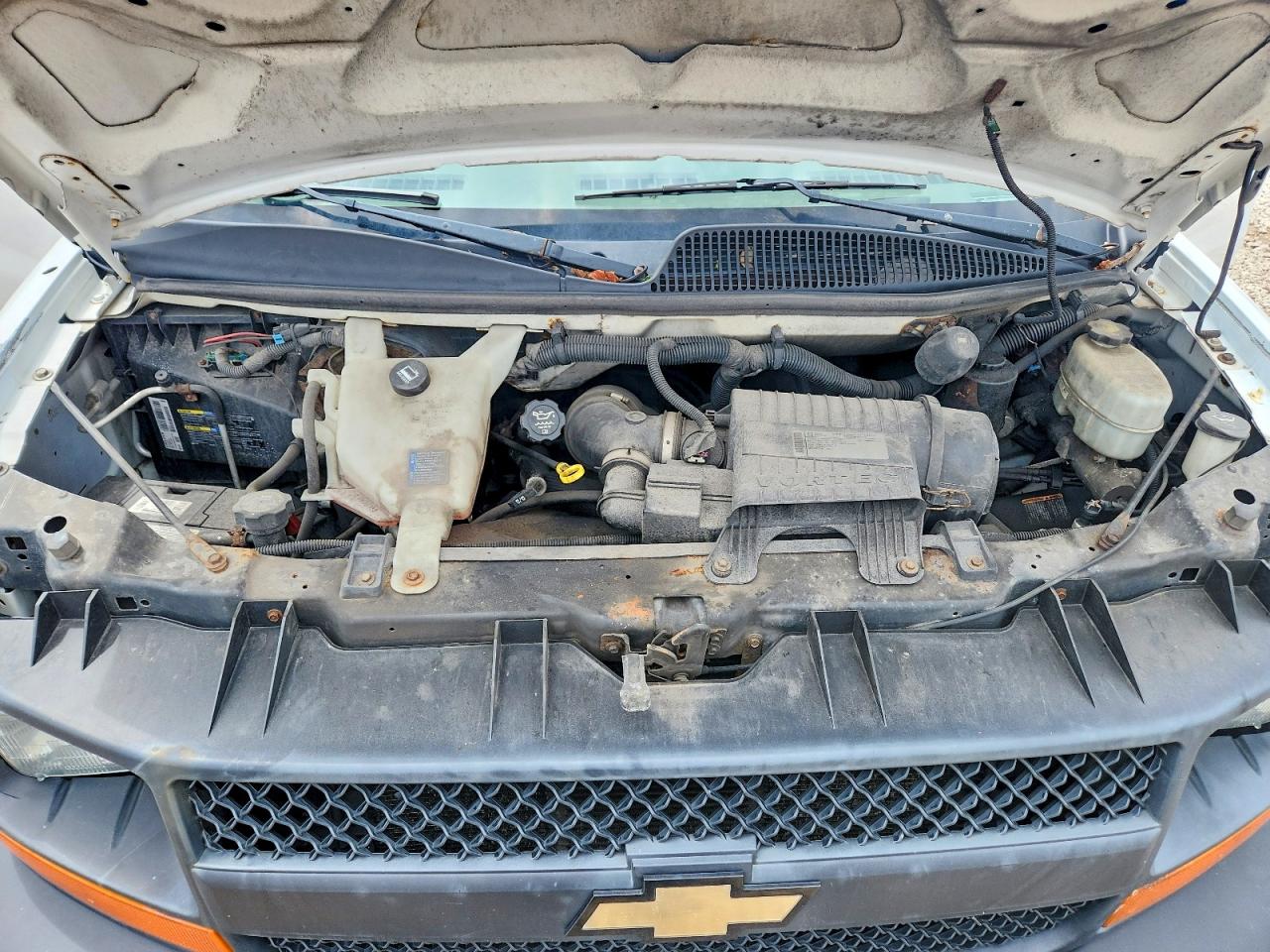 2010 CHEVROLET EXPRESS