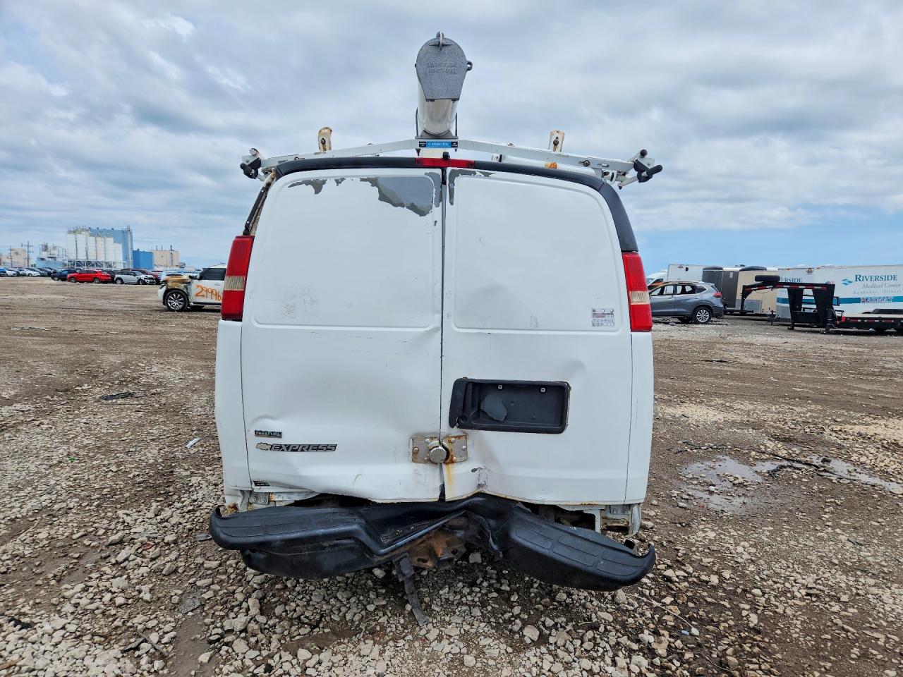 2010 CHEVROLET EXPRESS