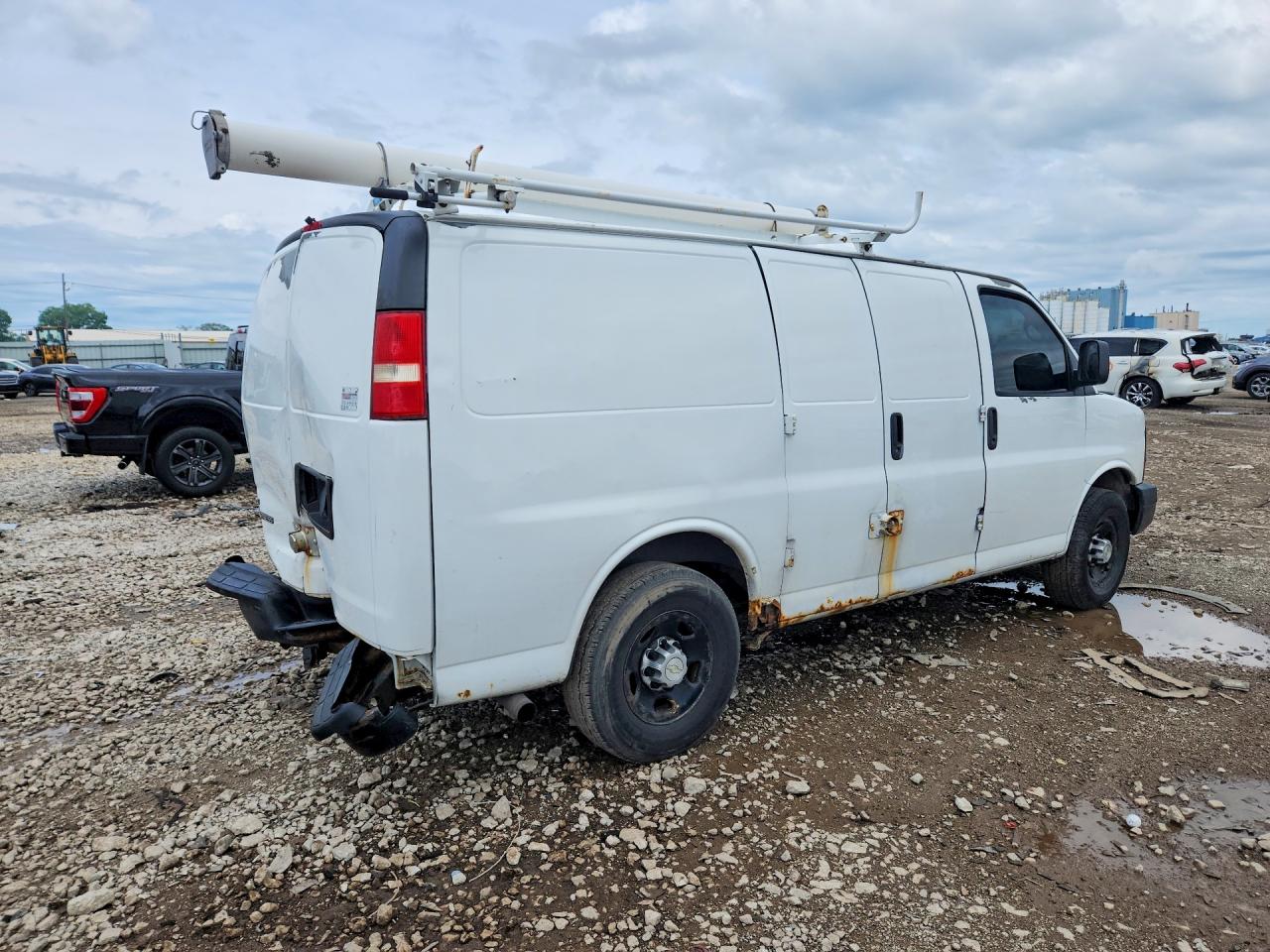 2010 CHEVROLET EXPRESS