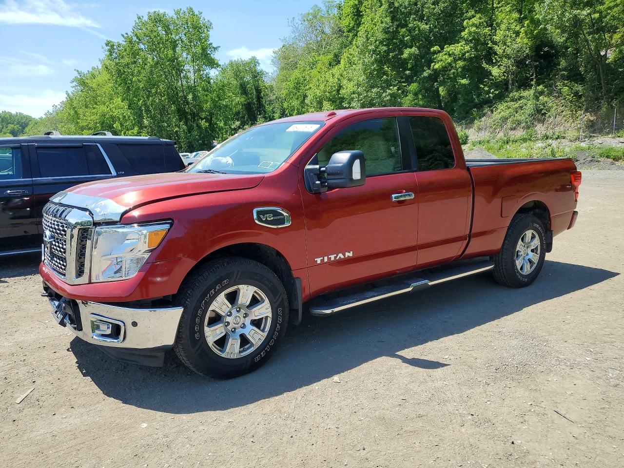 2017 NISSAN TITAN