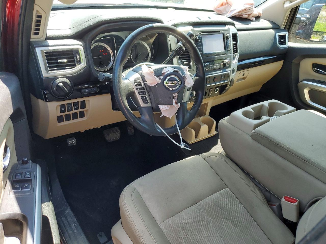 2017 NISSAN TITAN