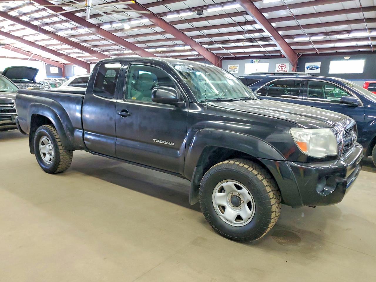 2011 TOYOTA TACOMA