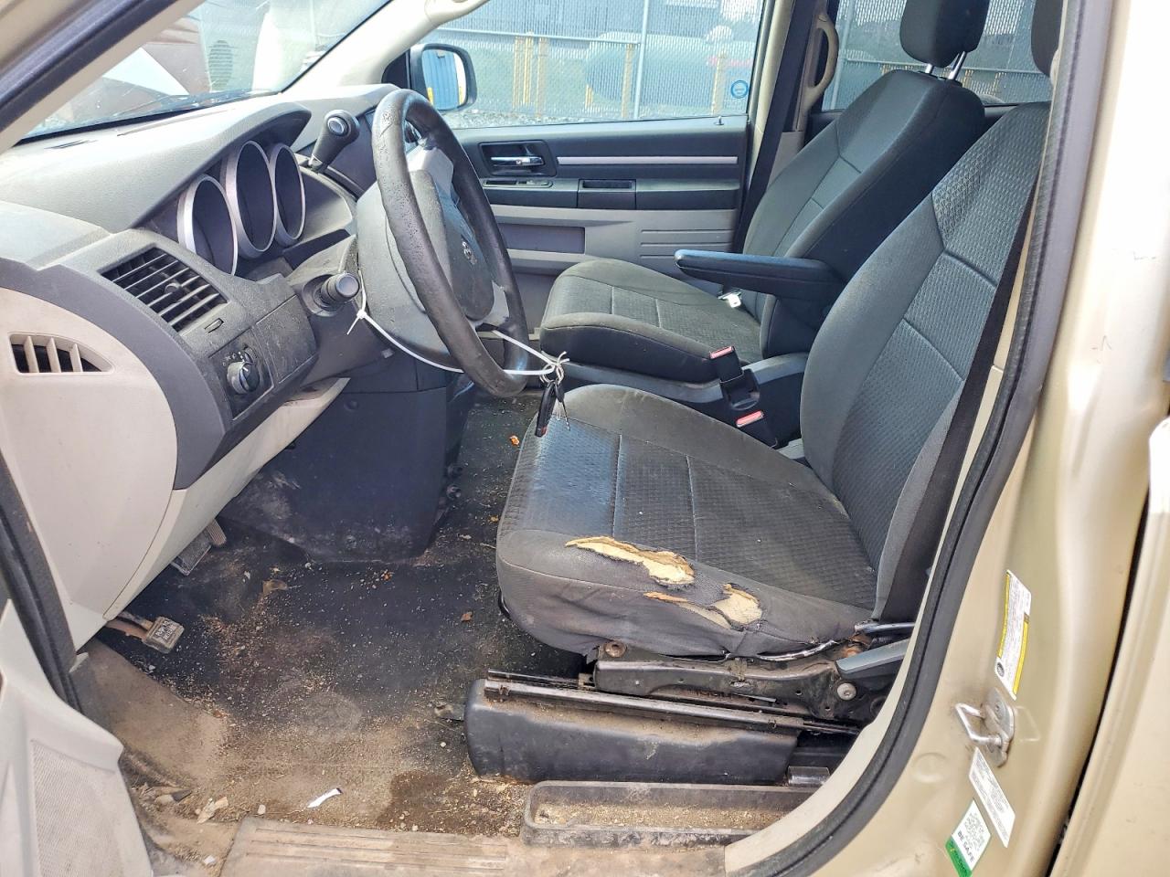 2010 DODGE CARAVAN