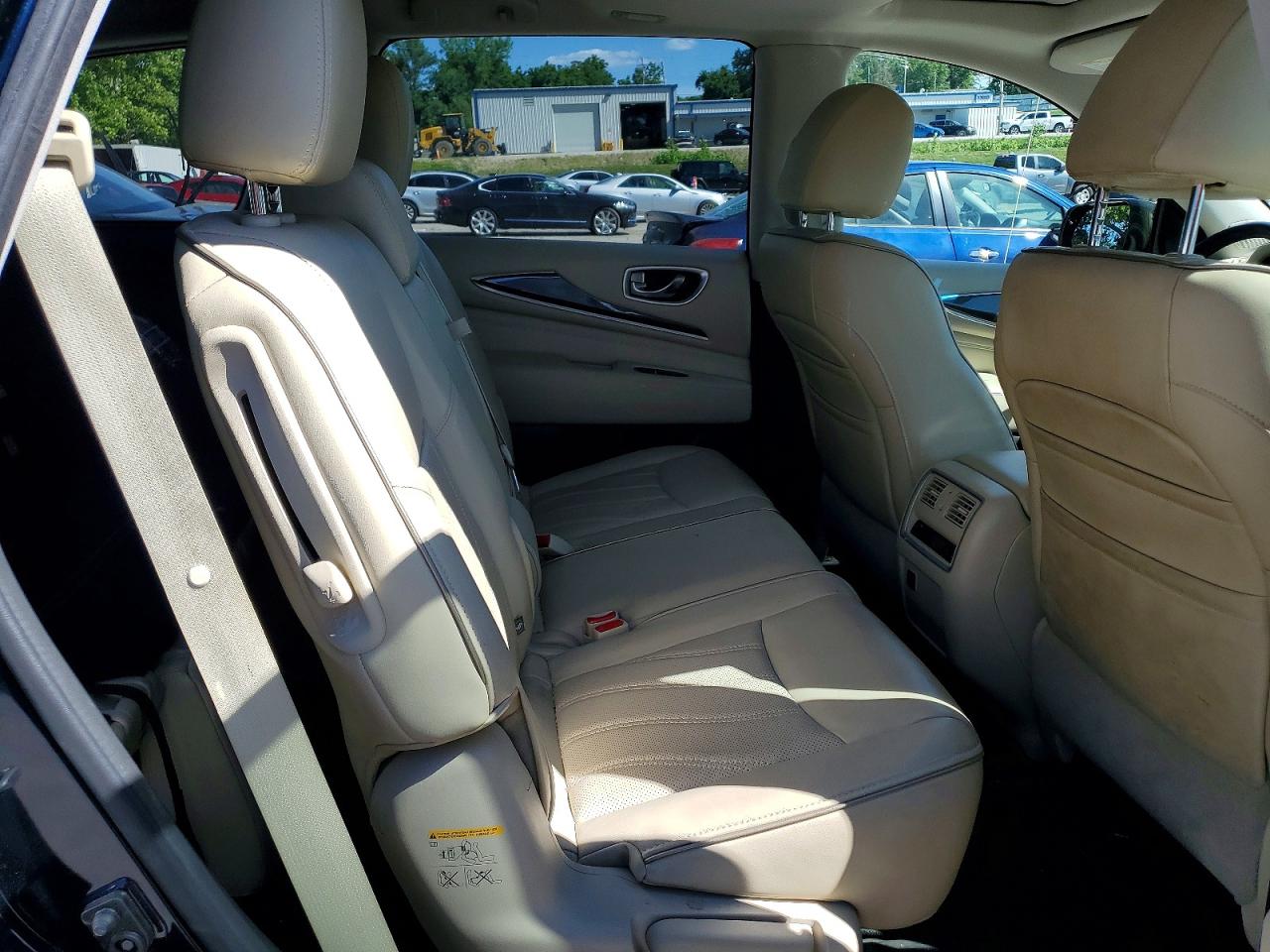 2016 INFINITI QX60