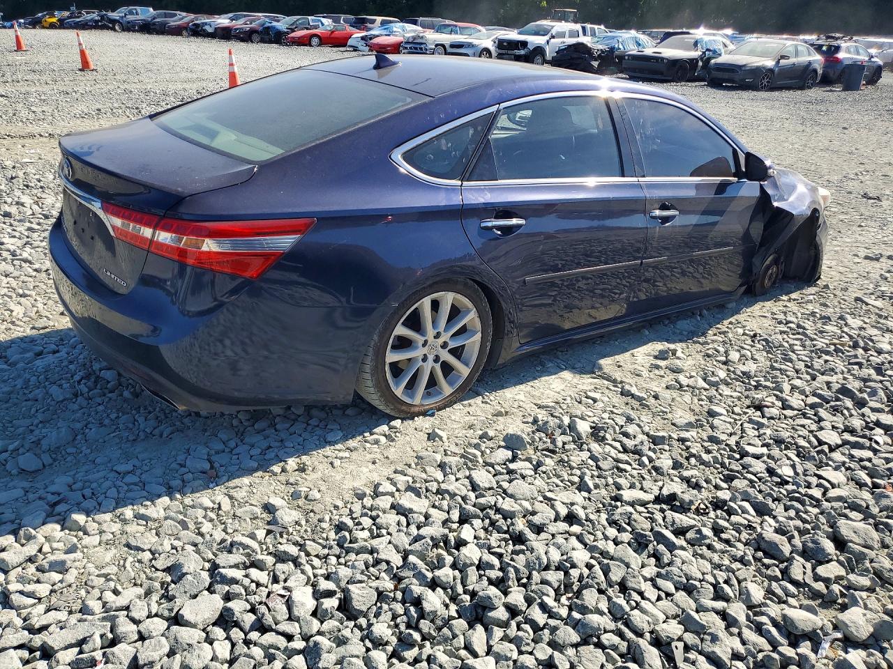 2013 TOYOTA AVALON