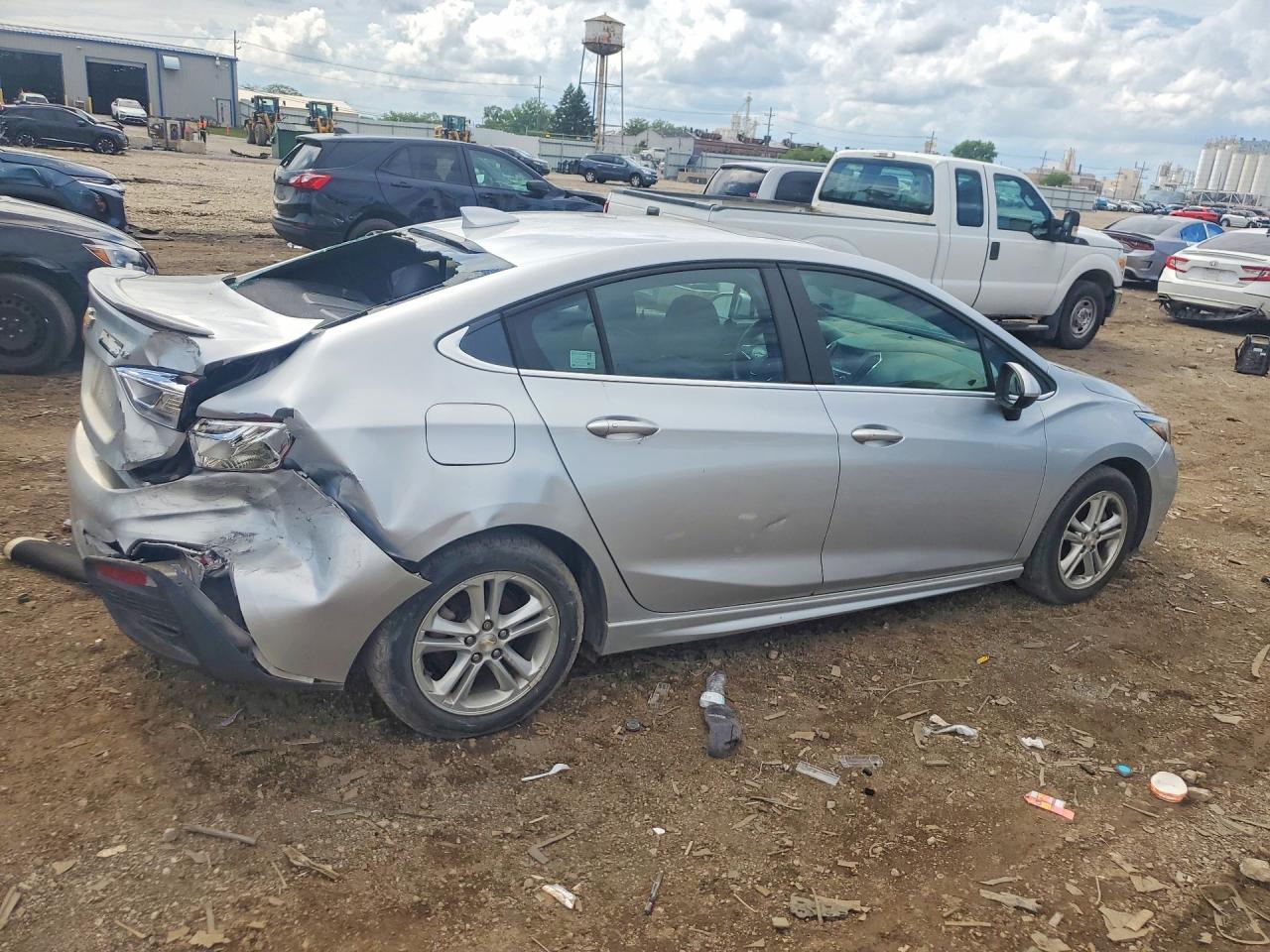2018 CHEVROLET CRUZE