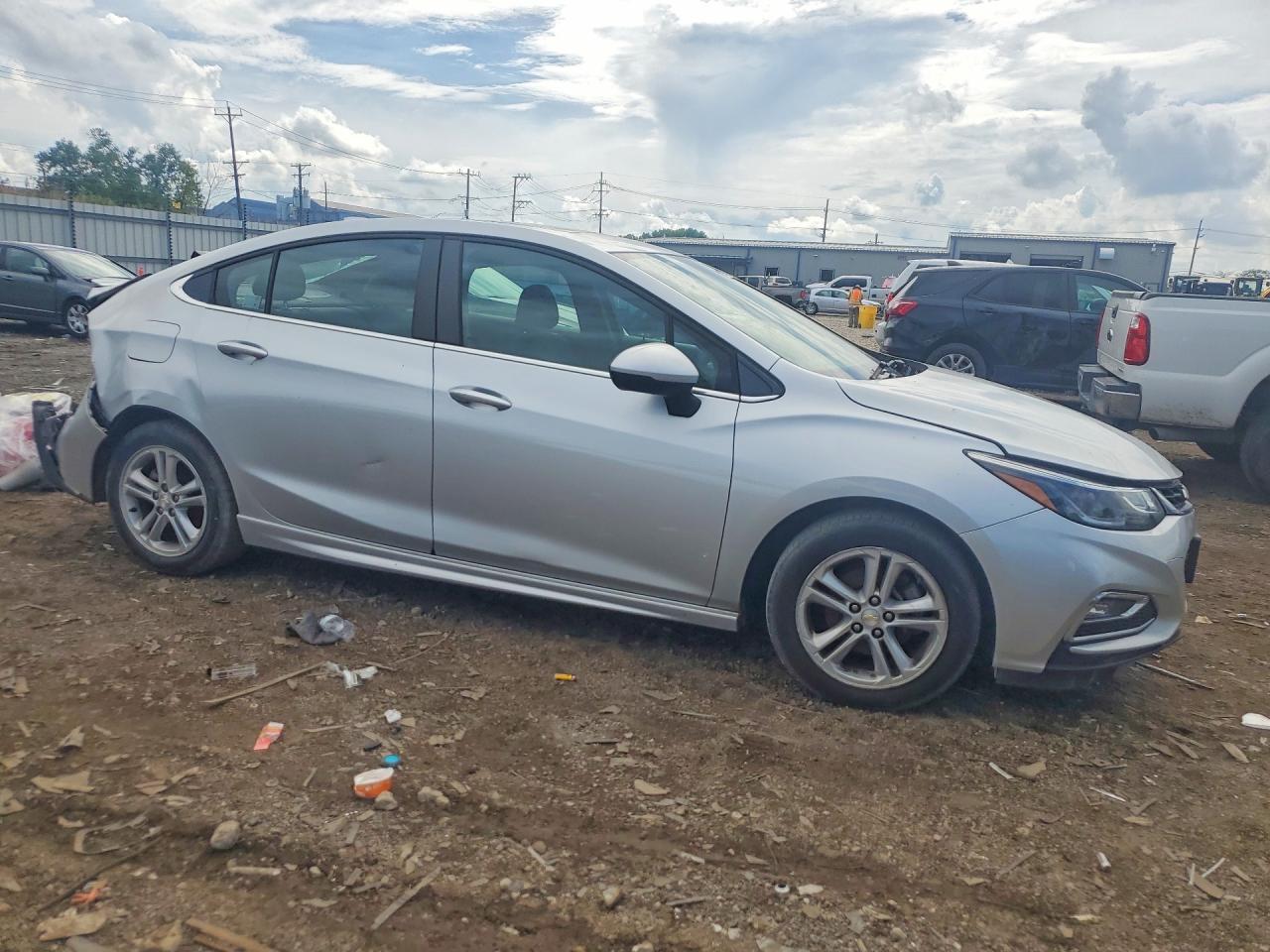 2018 CHEVROLET CRUZE