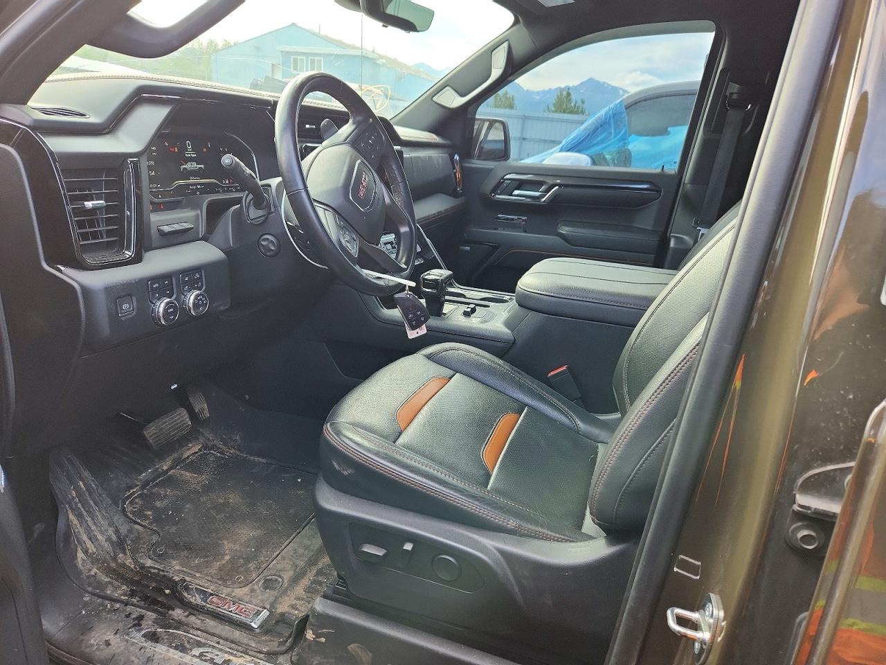 2023 GMC SIERRA