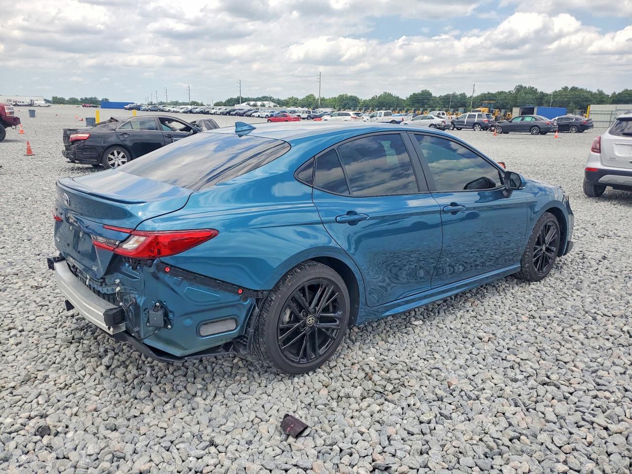 2026 TOYOTA CAMRY