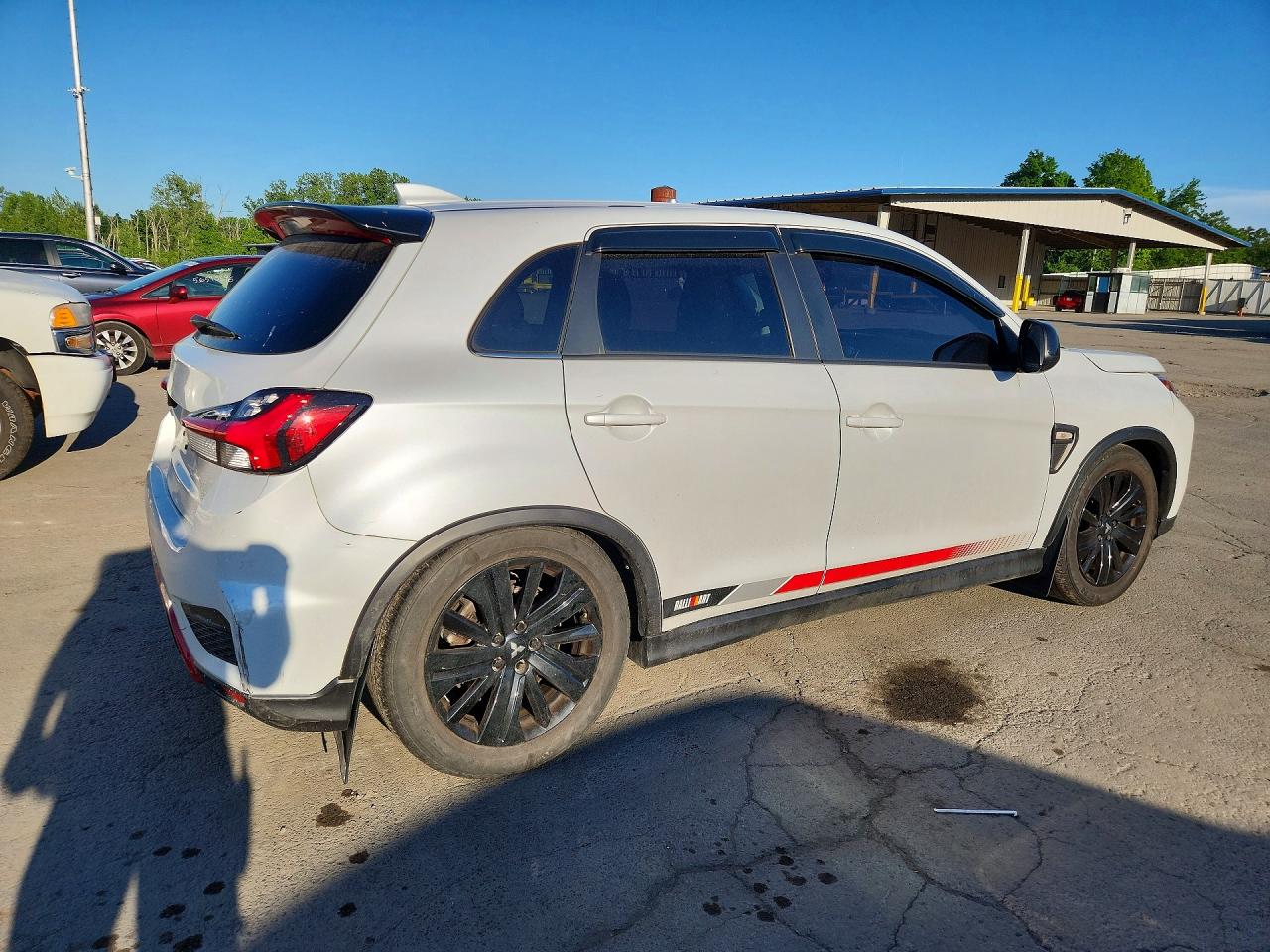 2023 MITSUBISHI OUTLANDER
